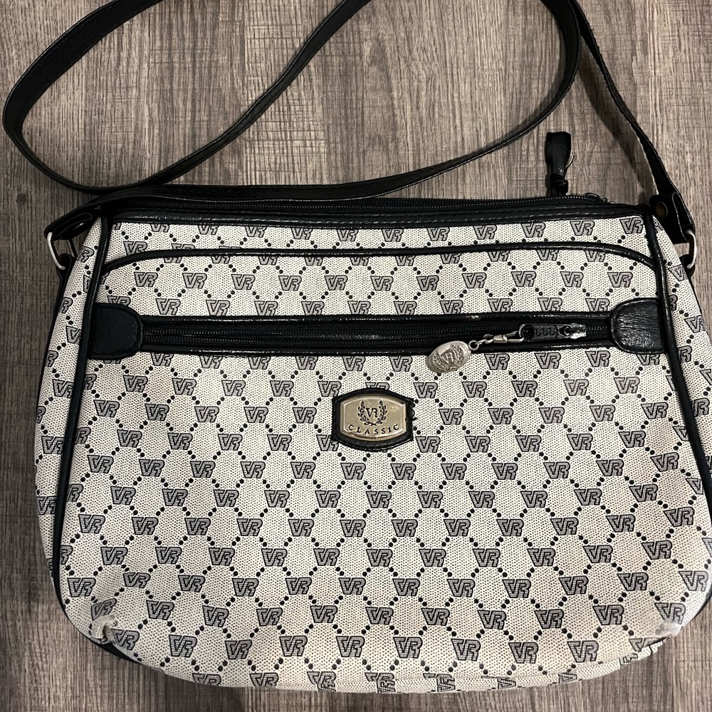 Vintage VR Classic Monogram Rare Hard To Find Retro Crossbody Bag